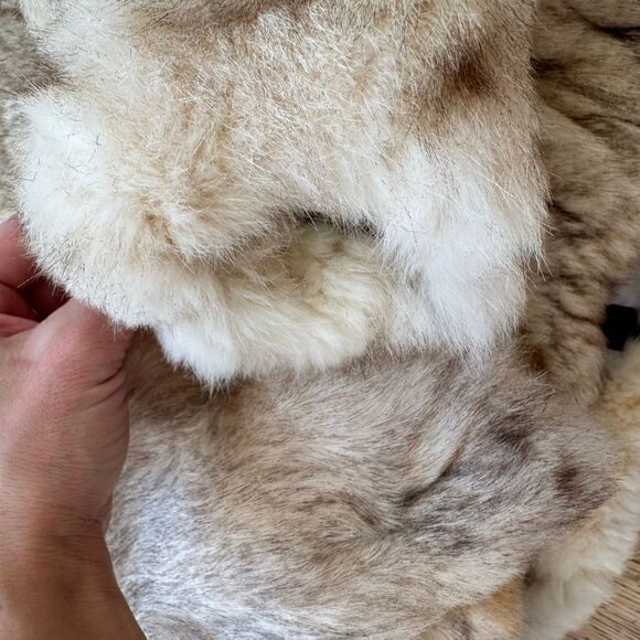 Vintage Dyed Rabbit Made In Hong Kong Fur Coat Mob Wife Luxury Cream Size Medium - Picture 10 of 10